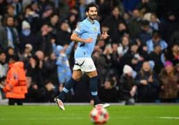 转会消(xiāo)息！京多安加盟加拉塔萨雷，欧冠名单前的闪电转会！