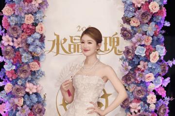 LOL手游老友记：看手游如何把明星变成玩家的峡谷邻居