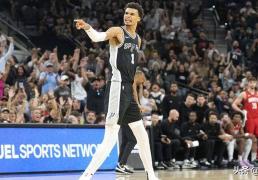 分析：奥拉朱旺如何帮助马刺队維(wéi)克托·文班亚马在休赛期蜕变