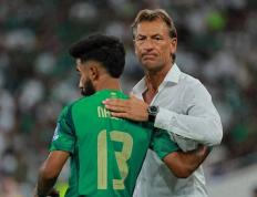 沙(shā)特换帅！曼奇尼下课，老将回归！