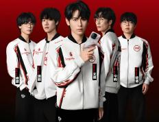 强强联手！iQOO官宣与JDG电竞战队达成深度合作