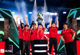 CNCS迎来了久违的冠军！CN.LOL什么时候才(cái)能重铸荣光？