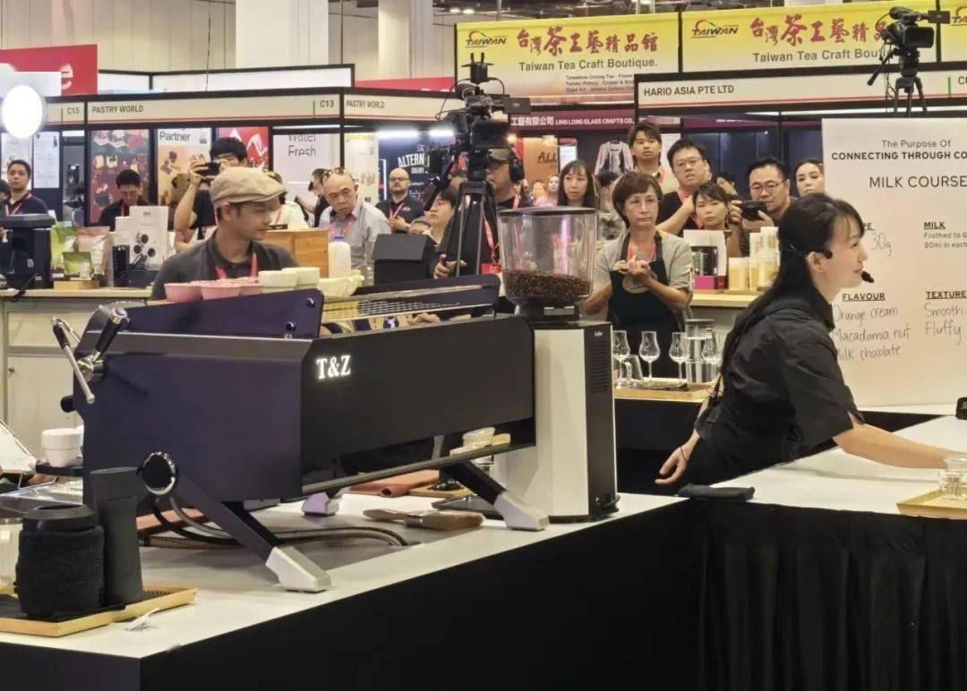 赛事回顧(gù)｜新加坡全国咖啡锦标赛（SNCC）比赛指定用机：Tamp;Z品牌飞跃咖啡机闪耀国际舞台，广受好评！