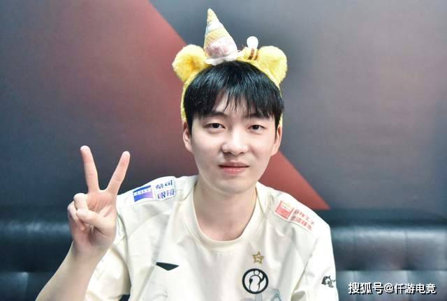 LOL：BLG被曝不是全华班，只因(yīn)打野Shadow護(hù)照是意大利(lì)！