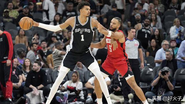 分析：奥拉朱旺如何帮助马刺队維(wéi)克托·文班亚马在休赛期蜕变