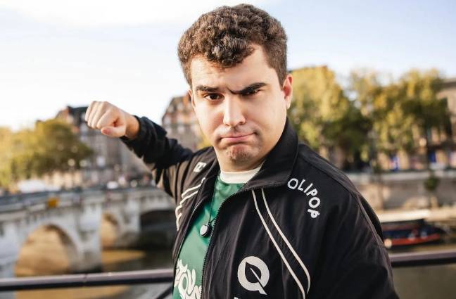 【一竞技1JingJi】LOL：S15首位被(bèi)拳头制裁的选手诞生