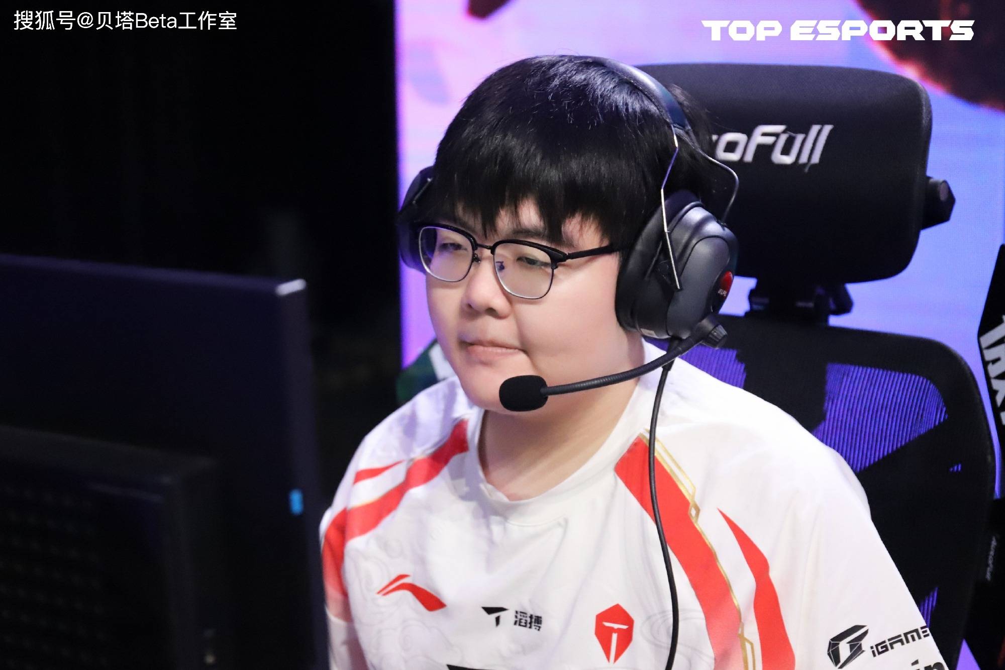 海外网友热议TES淘汰BLG:预测TES会淘汰AL,然后0-3输给LCK战队