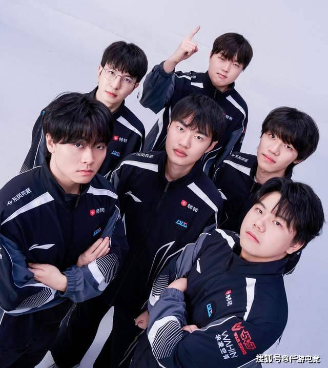 LOL官方更新战力排(pái)行榜，第一毫不意外，IG赫然在列！