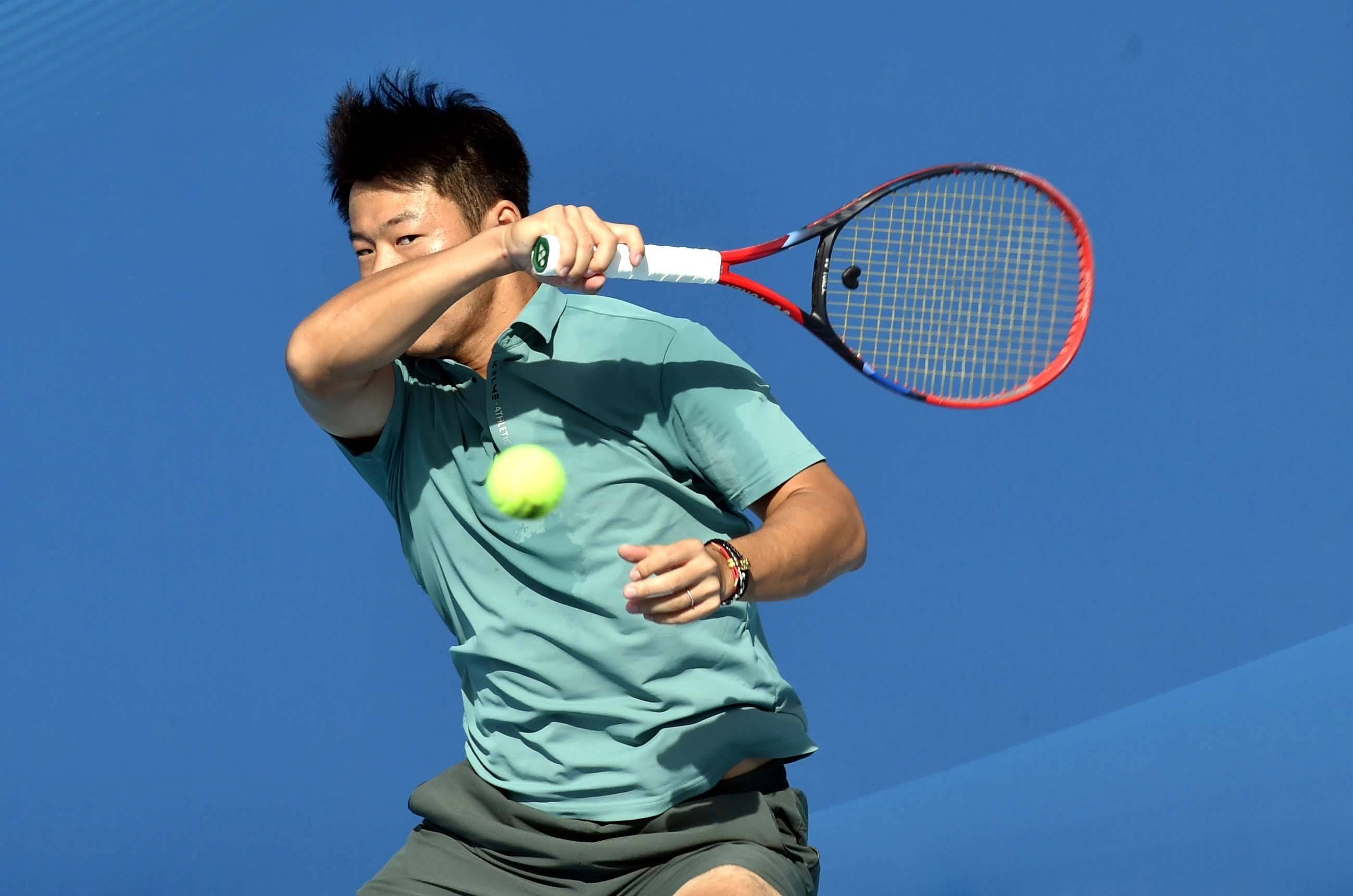 （体育）网球——中国巡廻(huí)赛香港公开赛：刘少云晋级半决赛