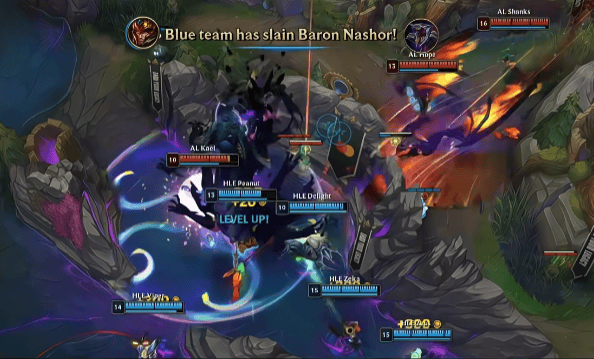 LOL总决赛精彩对决，这款游戏带你体验策略竞技魅力