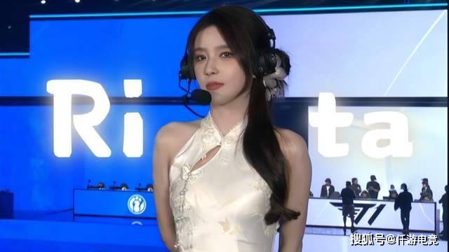 JackeyLove也因伤病暂时休息!Rita被质疑不配拿最佳解说